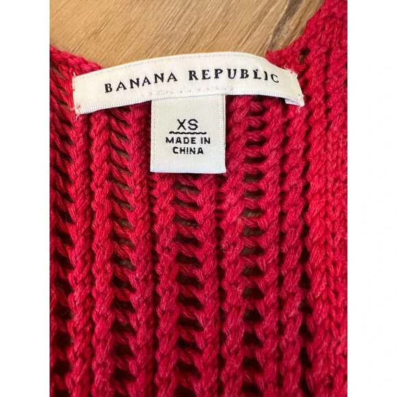 Banana Republic racerback crochet tank - Picture 3 of 5